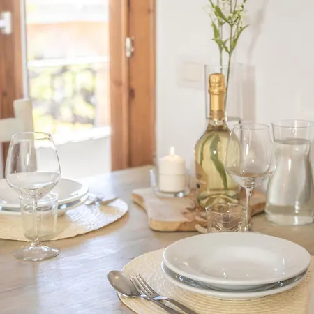 Tranquil Village 1 Bedroom B4p-premier Sleeps 4 Persons Apartment
