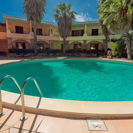 Apartment Tranquil Village 1 Bedroom B4p-premier Sleeps 4 Persons *